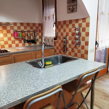 Casa Mirella דירה *